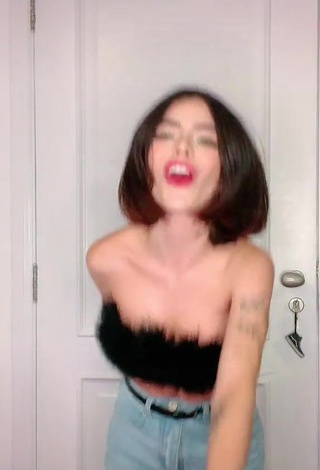 1. Hot Vee Castro Shows Cleavage in Black Tube Top and Bouncing Boobs