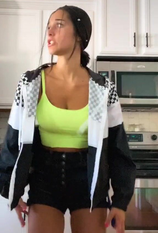 1. Sweetie Taylor Mackenzie Shows Cleavage in Lime Green Crop Top