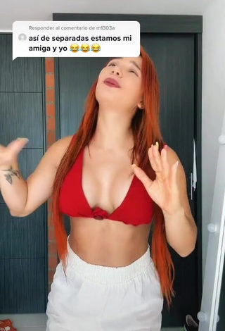 1. Fine Yeimy Serrano Shows Cleavage in Sweet Red Crop Top (Side Boob)