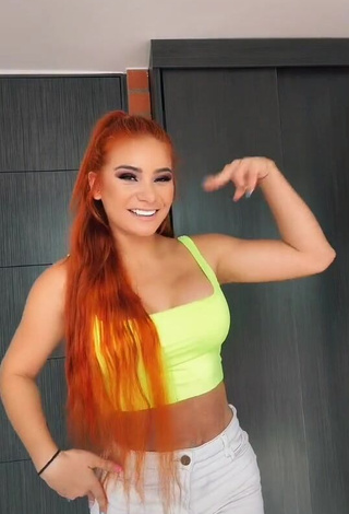 Desirable Yeimy Serrano Shows Cleavage in Lime Green Crop Top