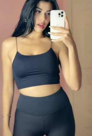 3. Sexy Zekiye in Black Leggings