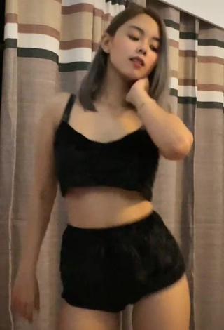 Sexy April Joy Barrueso Shows Cleavage in Black Crop Top