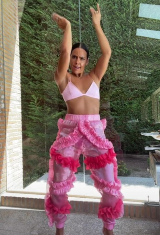 1. Hottie Cristina Pedroche Shows Cleavage in Crop Top