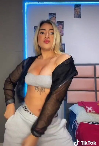 3. Beautiful Chantall Pizzino Shows Cleavage in Sexy Grey Tube Top and Bouncing Tits