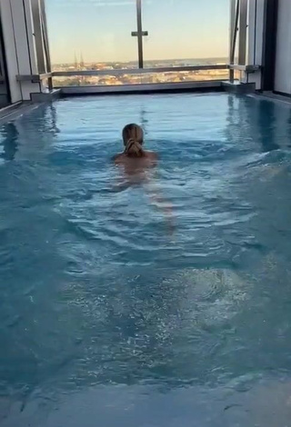 1. Sexy Erna Husko Shows Butt at the Pool