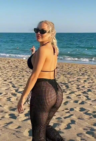 Pretty Erna Husko Shows Butt at the Beach