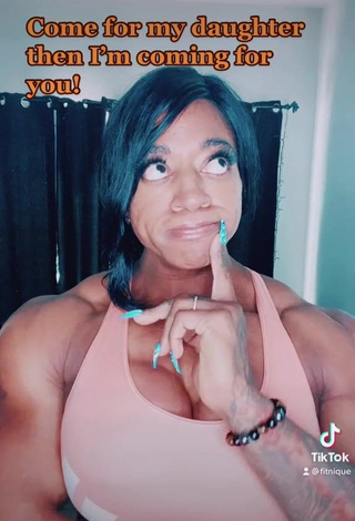 Hot Monique Jones Shows Cleavage in Beige Crop Top