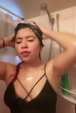 Sexy Christel Quiroz Shows Cleavage in Black Crop Top