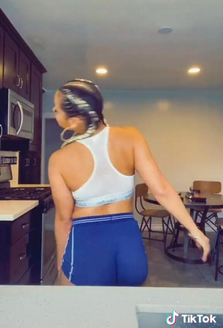 4. Sexy DaniLeigh Shows Cleavage in White Crop Top