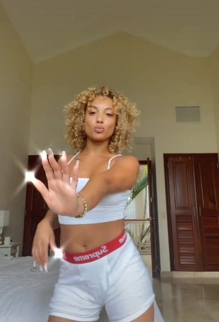 1. Hot DaniLeigh Shows Nipples