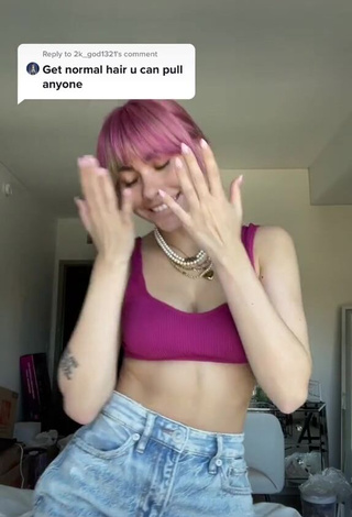 3. Sexy Kaylie Altman Shows Cleavage in Purple Crop Top