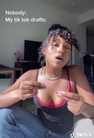 4. Hottie Kyla Imani Shows Cleavage