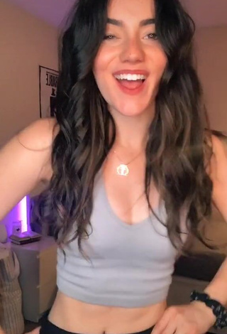 Hot Liana Ramirez Shows Cleavage in Grey Crop Top