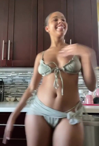 4. Erotic Lynn Bailey Shows Cleavage in Olive Bikini and Bouncing Boobs