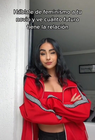 1. Hot Marianella Flórez Lovera Shows Cleavage in Red Crop Top