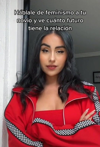 4. Hot Marianella Flórez Lovera Shows Cleavage in Red Crop Top