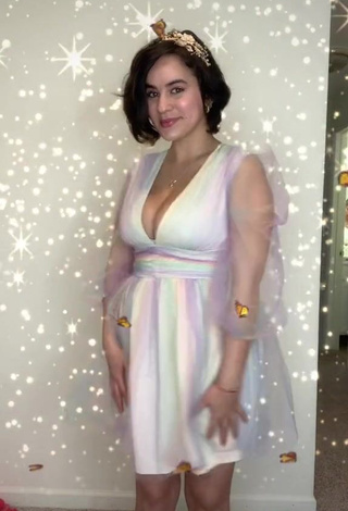 4. Hot Nalinaty Shows Cleavage in Dress