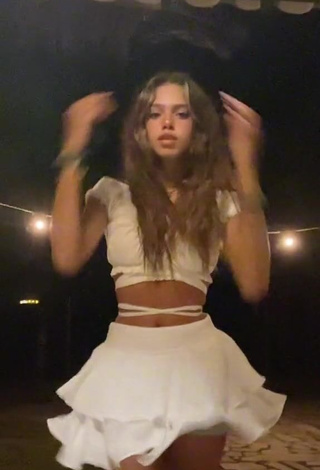 1. Sexy nottrebeca Shows Cleavage in White Crop Top