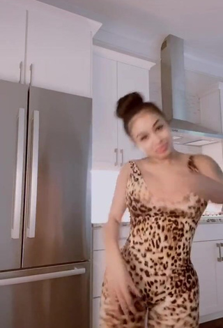 1. Sexy DreamDoll Shows Cleavage in Leopard Bodysuit and Bouncing Big Boobs