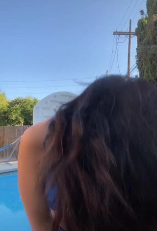 4. Amazing River Bleu Shows Cleavage in Hot Blue Crop Top at the Pool