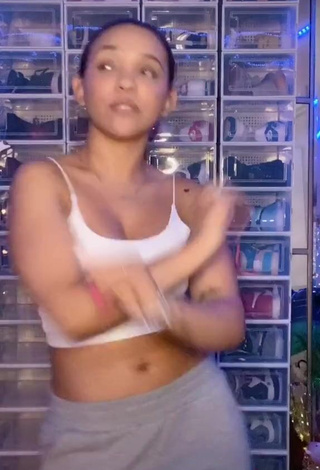 4. River Bleu Shows Cleavage in Cute White Crop Top and Bouncing Boobs