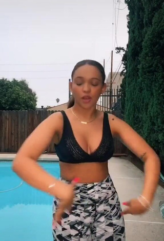 3. Magnificent River Bleu Shows Cleavage in Black Crop Top at the Pool and Bouncing Boobs