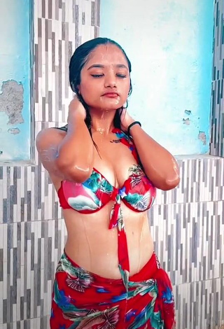 Hot Samikshya Basnet Shows Cleavage in Crop Top