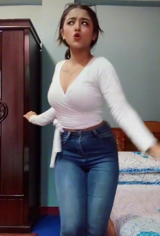 4. Sexy Samikshya Basnet Shows Cleavage in White Crop Top