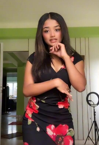 Sexy Samikshya Basnet Shows Cleavage in Floral Dress