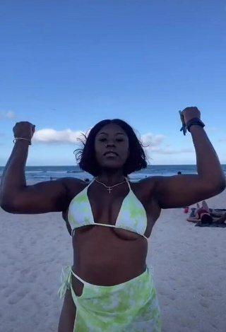 Skaibeauty Looks Sweetie in Bikini at the Beach and Bouncing Boobs