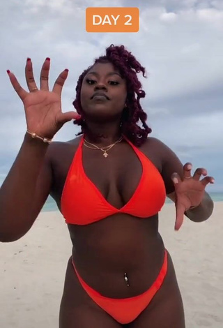 3. Skaibeauty Looks Hot in Electric Orange Bikini at the Beach and Bouncing Boobs