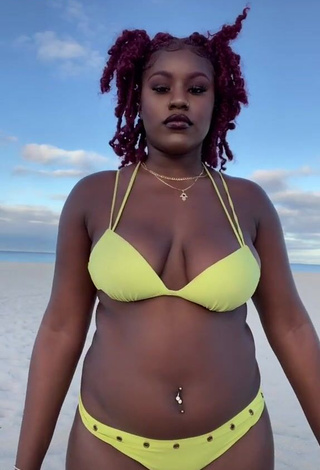 Skaibeauty Shows Cleavage in Appealing Yellow Bikini at the Beach