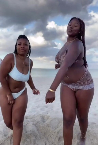 1. Skaibeauty Looks Cute in Bikini at the Beach and Bouncing Tits