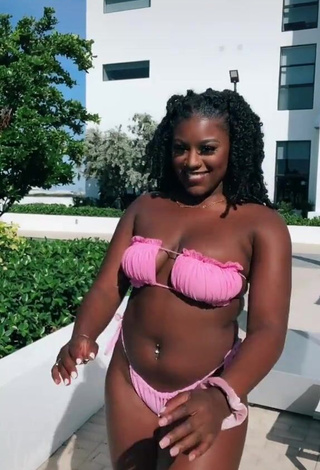 Skaibeauty Looks Sexy in Pink Bikini and Bouncing Boobs