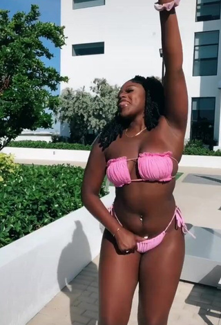 1. Skaibeauty Shows Cleavage in Alluring Pink Bikini and Bouncing Boobs