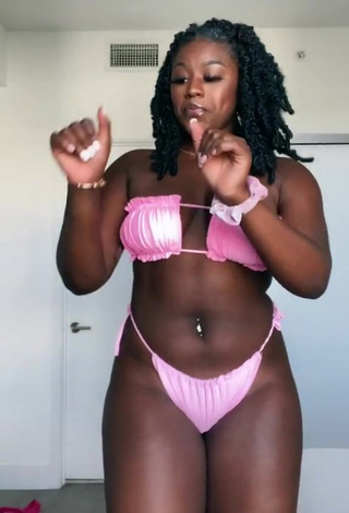 3. Lovely Skaibeauty Shows Cleavage in Pink Bikini and Bouncing Tits