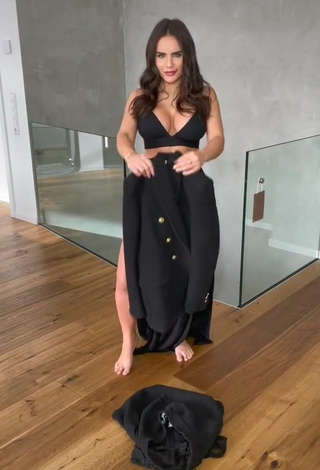 Sweetie Giovanna Shows Cleavage in Black Crop Top