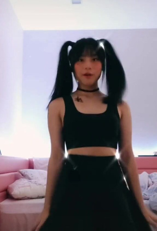 1. Sexy zhi.binggg in Black Crop Top