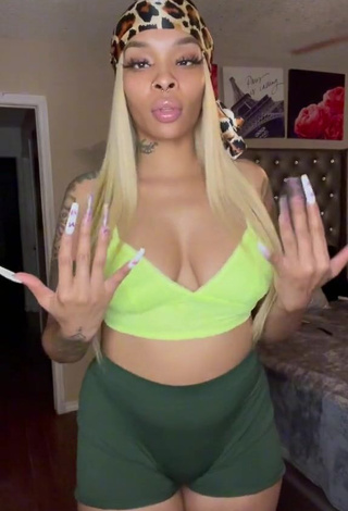 Cute Diandra Shows Cleavage in Light Green Crop Top and Bouncing Boobs