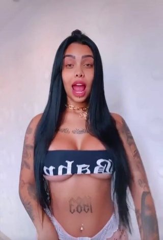 3. Sexy Nathi Rodrigues in Crop Top and Bouncing Big Breasts (Underboob)