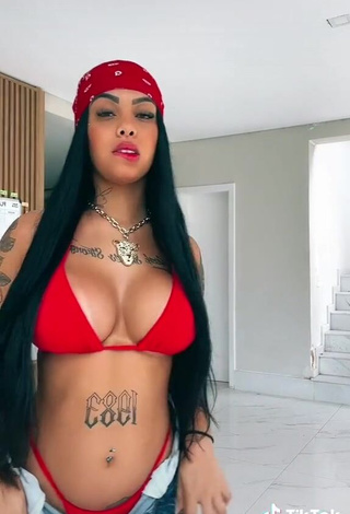 3. Sexy Nathi Rodrigues Shows Cleavage in Red Bikini