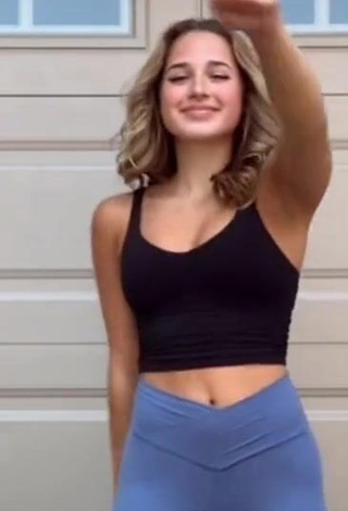 3. Sexy Emerson Rock Shows Cleavage in Black Crop Top and Bouncing Tits