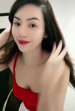 1. Beautiful Eunice Andrea in Sexy Red Crop Top and Bouncing Boobs