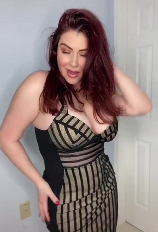 1. Beautiful Jane Rocci Shows Cleavage in Sexy Dress and Bouncing Big Boobs