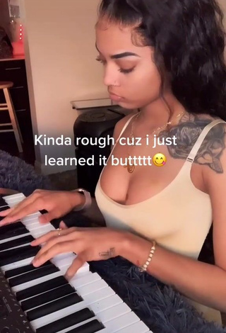 Kelis Gabriela (@kelisgabriela) - Nude Videos from TikTok