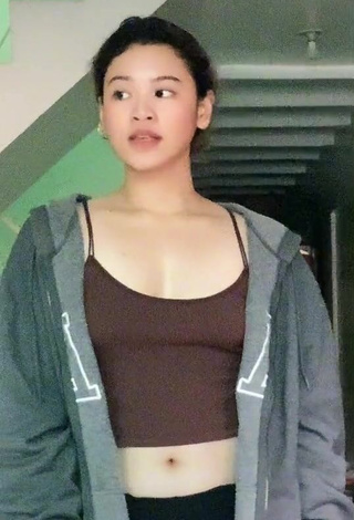 1. Cute Kemrie Shows Cleavage in Brown Crop Top and Bouncing Breasts