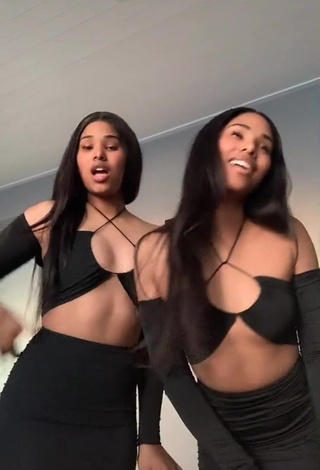 Lauren and Lara (@laurenandlaratiktok) - Nude Videos from TikTok