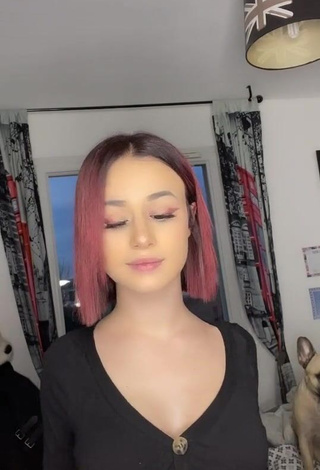 Leaulca (@leaulca) - Nude Videos from TikTok