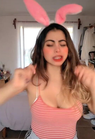 3. Matz Franco Shows her Alluring Cleavage and Bouncing Tits