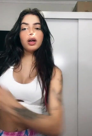 Sexy Henny Shows Cleavage in White Crop Top